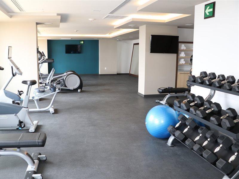 Hampton Inn & Suites By Hilton Puebla Bagian luar foto