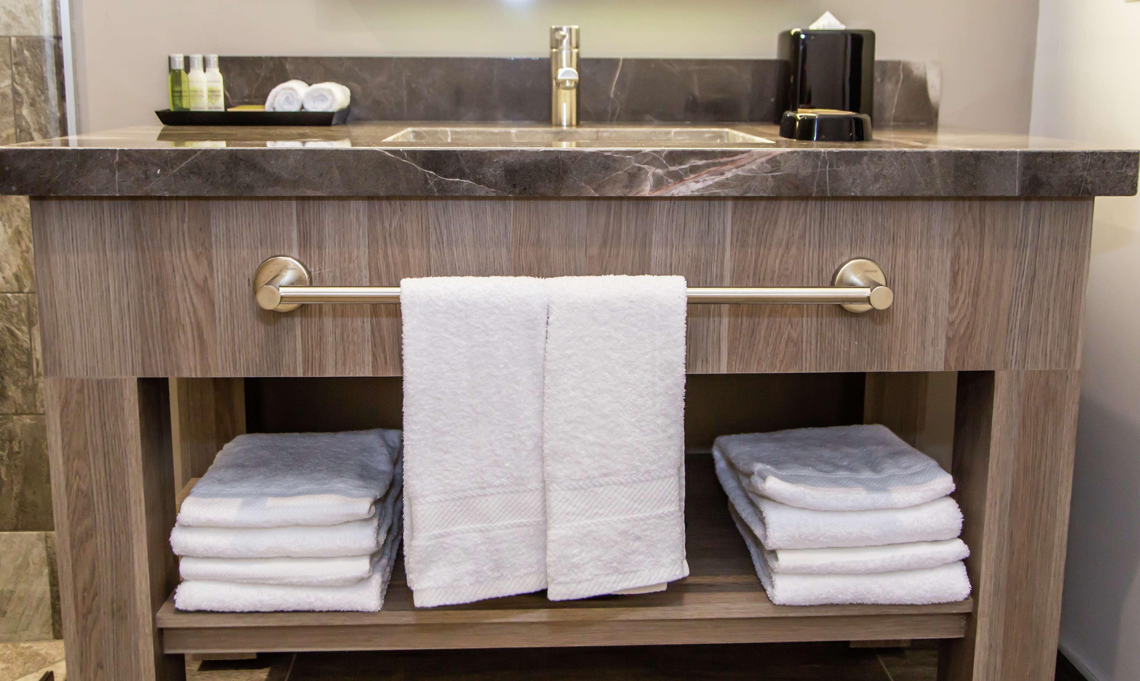 Hampton Inn & Suites By Hilton Puebla Bagian luar foto